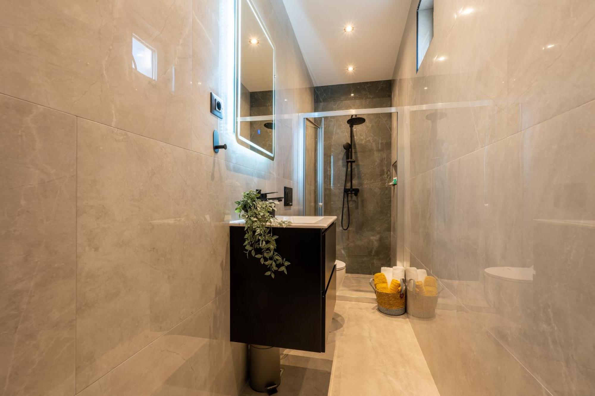 Villa Ivona With Swimming Pool And Jacuzzi Oslje Екстер'єр фото