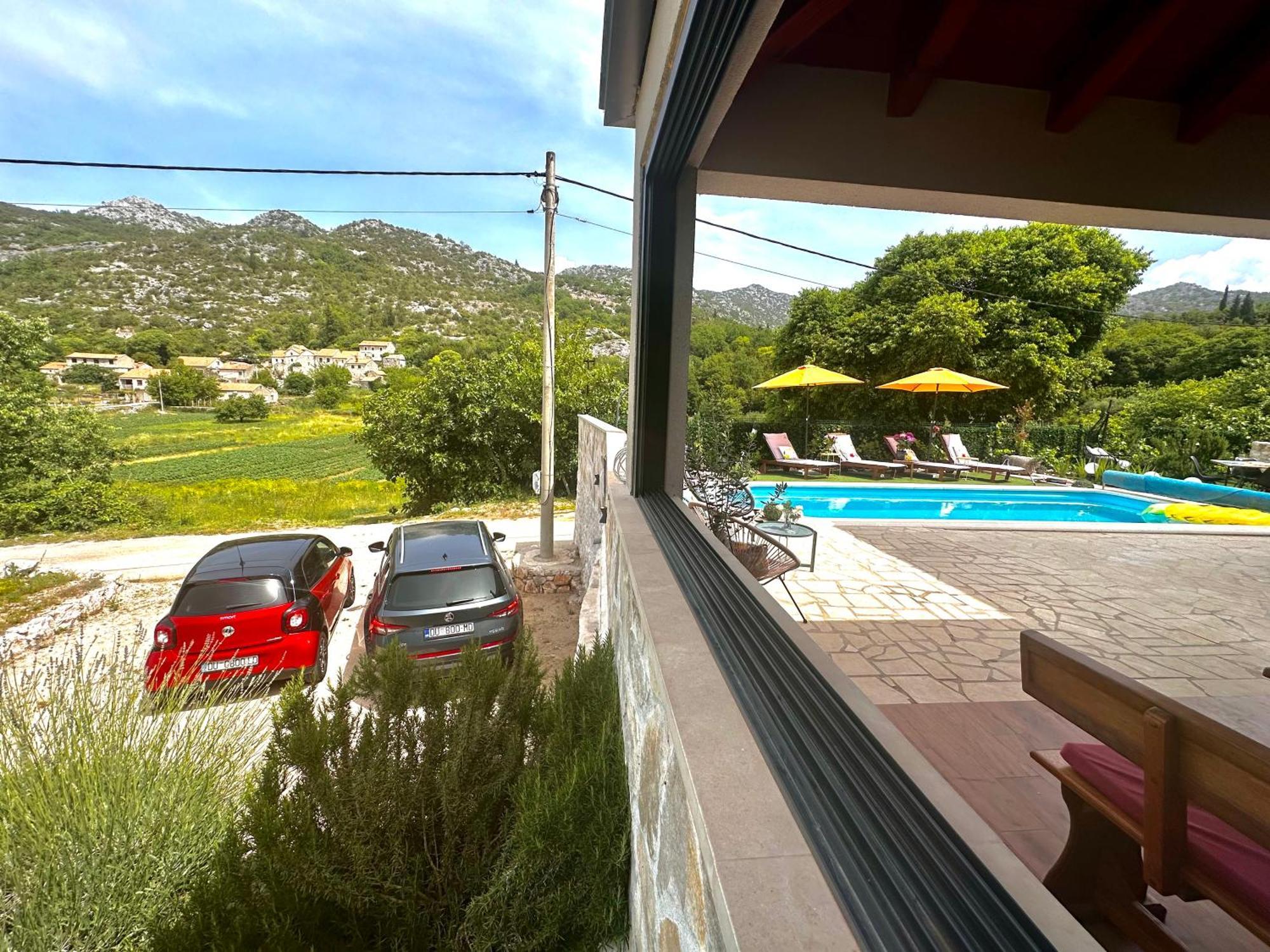 Villa Ivona With Swimming Pool And Jacuzzi Oslje Екстер'єр фото