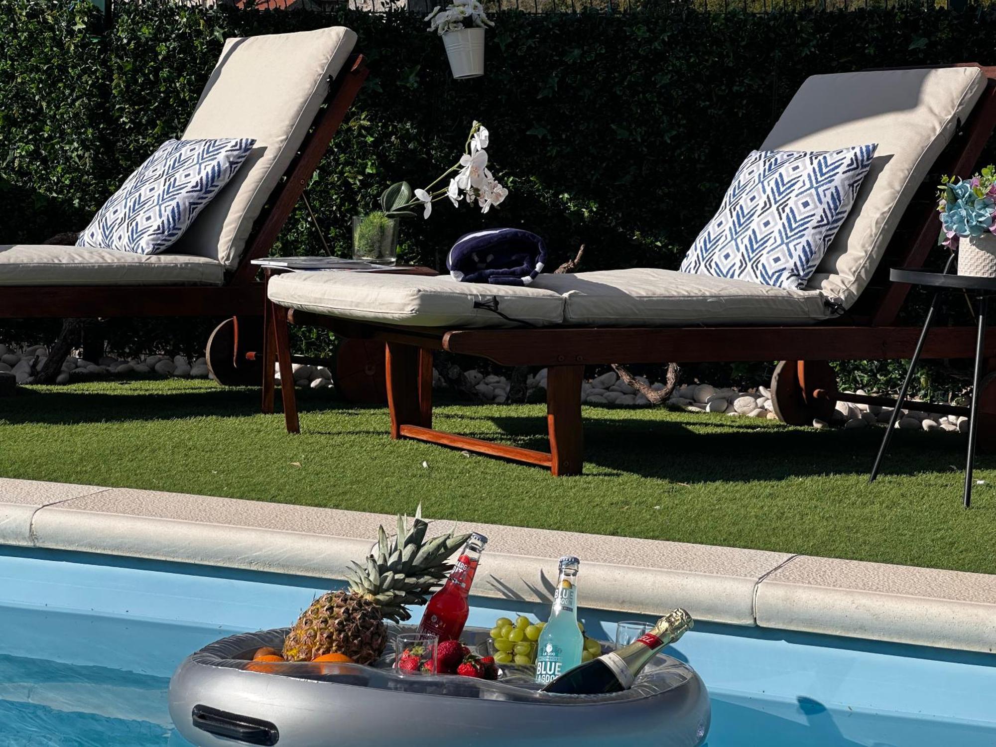 Villa Ivona With Swimming Pool And Jacuzzi Oslje Екстер'єр фото